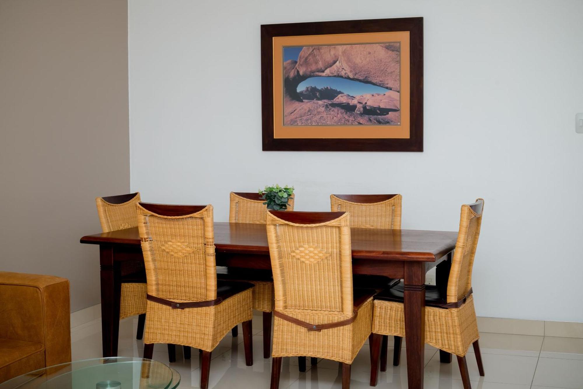 Urban Oasis Apartments At Hidas Windhoek Dış mekan fotoğraf